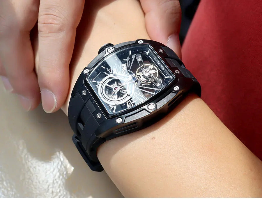 MINI FOCUS Men Wristwatch Fashion Black Waterproof Automatic Mechanical Watch with Luminous Hands Silicone Strap Tonneau Dial